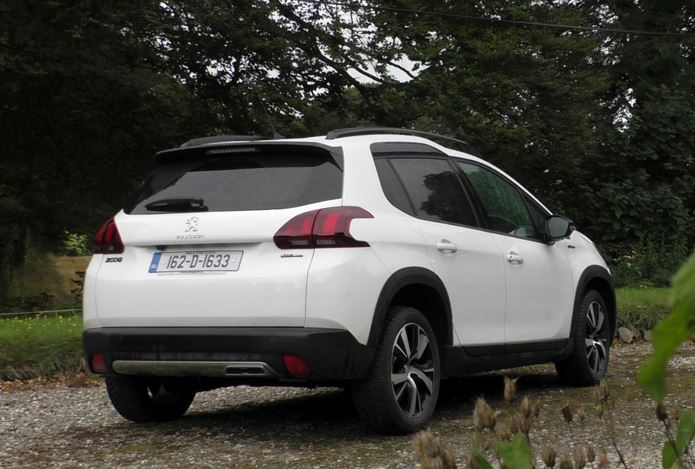 novo peugeot 2008 2019 traseira