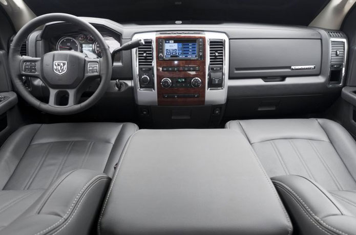dodge ram 2500 2012 interior painel