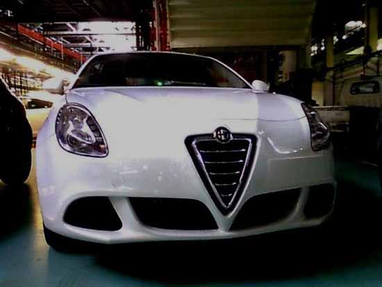 alfa romeo milano