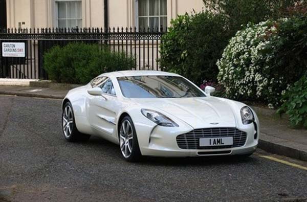 aston martin one 77 2011