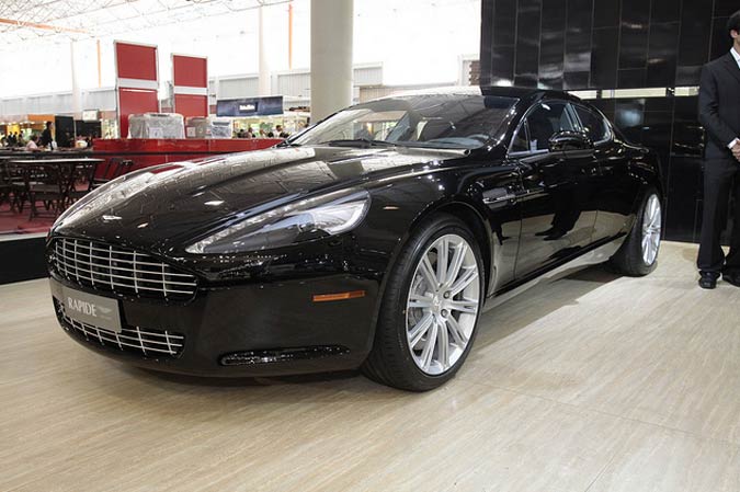 aston martin rapide