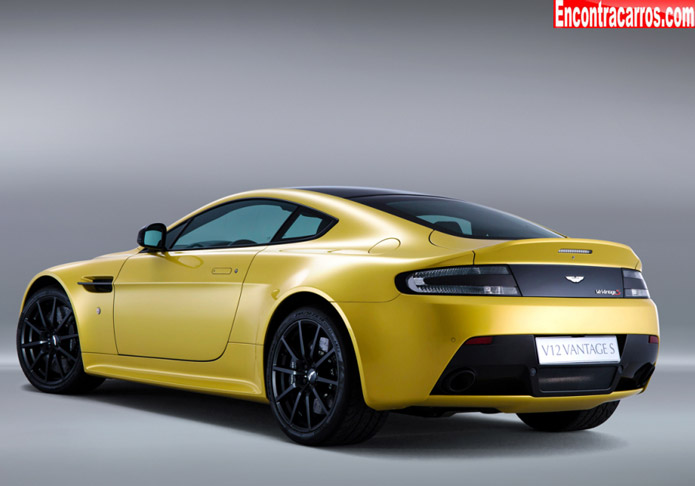 aston martin v12 vantage