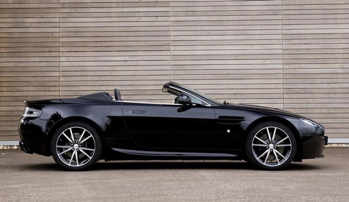 aston martin v8 vantage n 420 roadster 2011