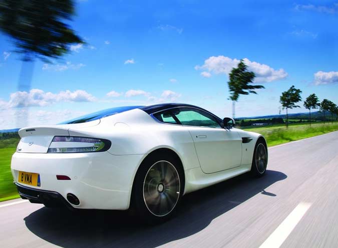 aston martin v8 vantage n420