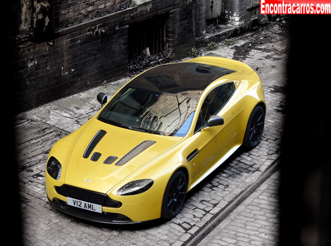 novo v12 vantage