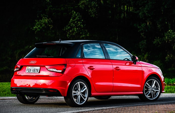 novo audi a1 2016 traseira