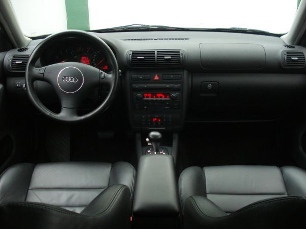 audi a3 turbo 180 cv interior painel