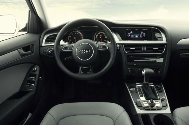 audi a4 2013 interior painel