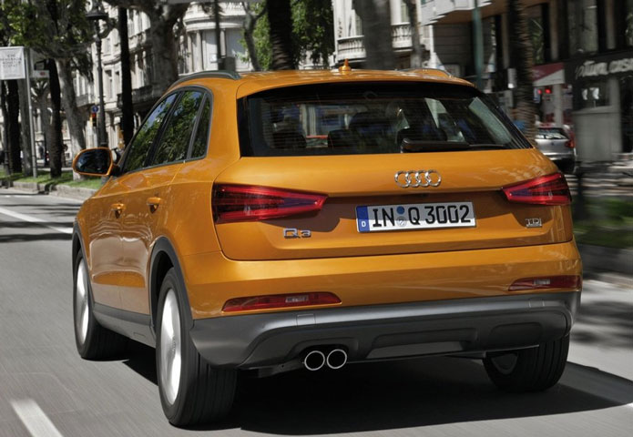 audi q3 traseira