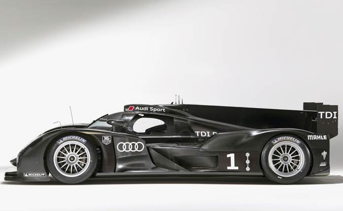 audi r18 lateral / audi r18 side view