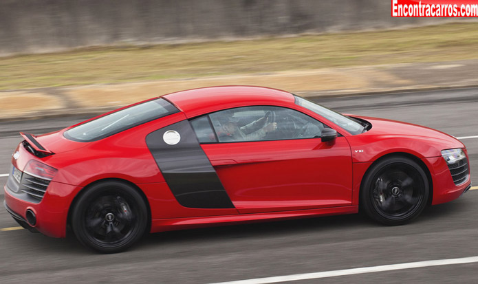 audi r8 plus 2013