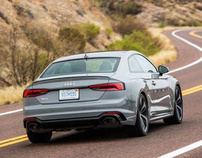 novo audi rs5 2019 traseira