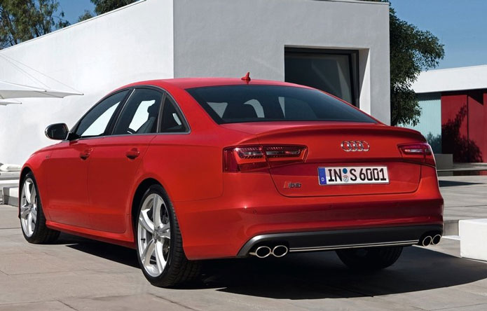 audi s6 2013 traseira