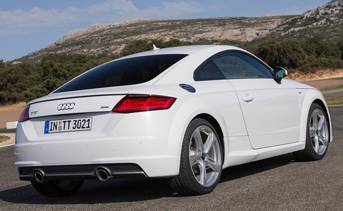 novo audi tt traseira