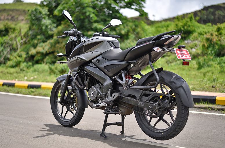 bajaj dominar 160 2023