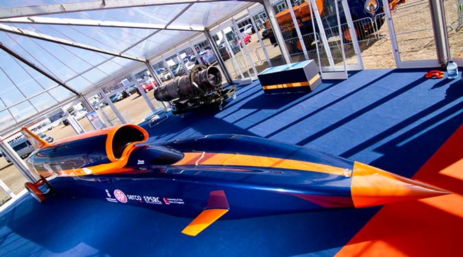 bloodhound ssc / carro mais rápido do mundo