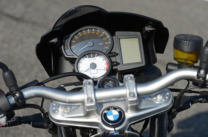 nova bmw f 800r 2012