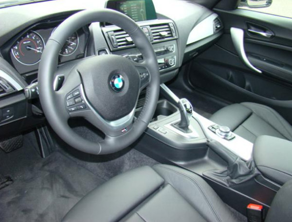 bmw 125i m sport interior painel