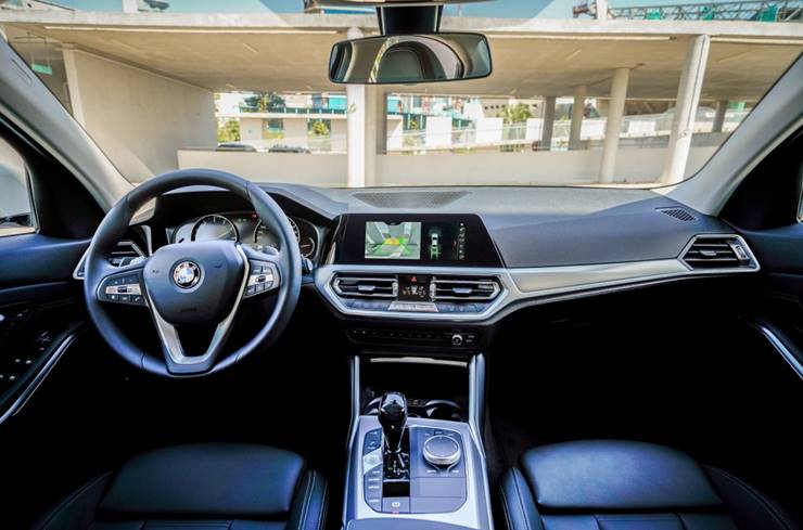 bmw 320i 2021 interior painel