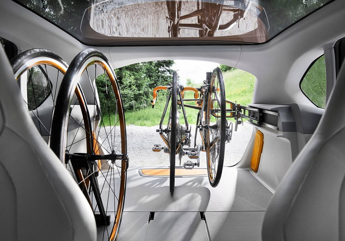 bmw active tourer outdoor concept interior porta malas