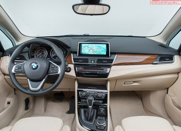 bmw serie 2 active tourer interior painel