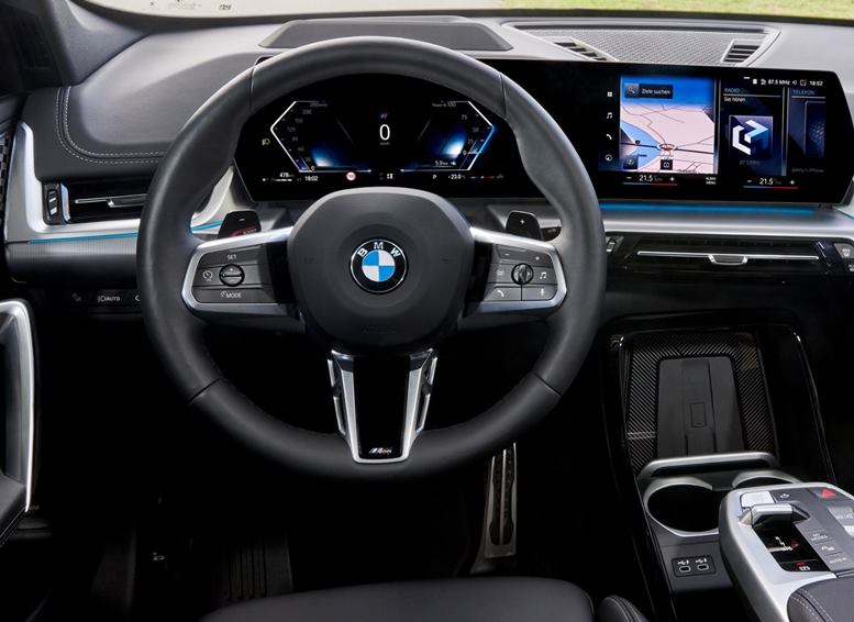 interior bmw x1 2023