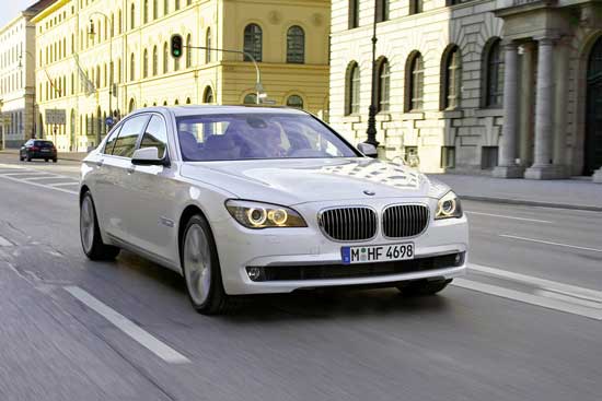 bmw lança nova 760 li