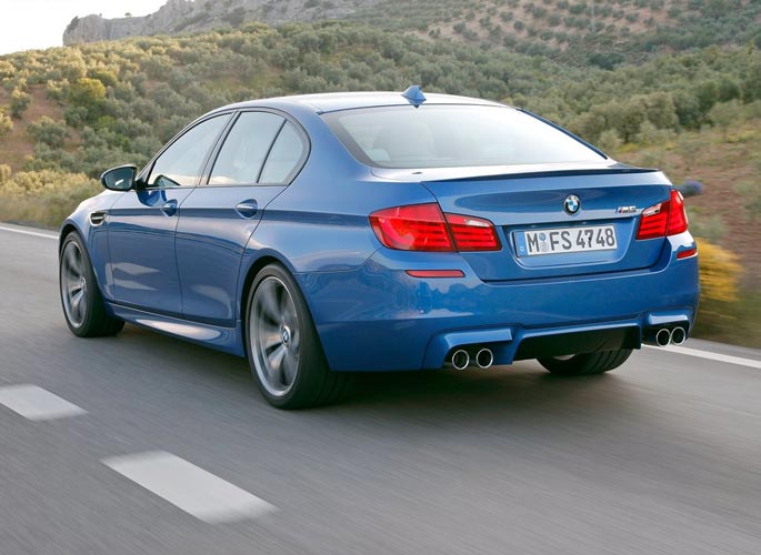 bmw m5 2012 traseira