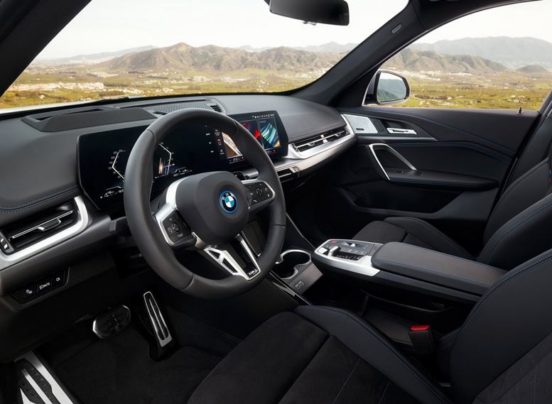 novo bmw x1 2023 interior