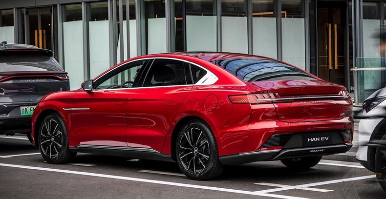 BYD Han 2022 - Em detalhes o super sedan de luxo que chegará ao Brasil em 2022 5 byd han traseira