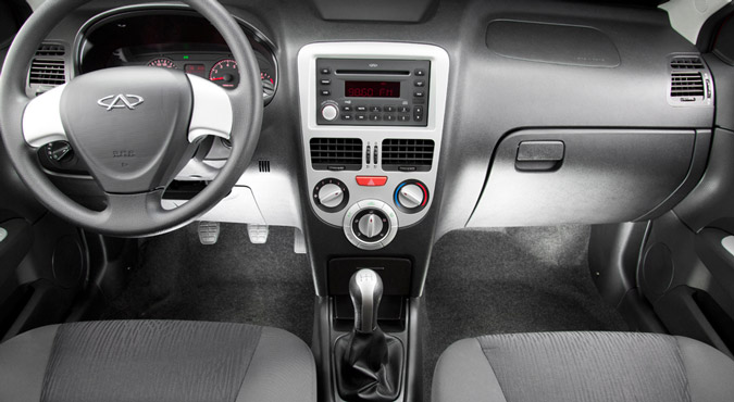 chery celer interior painel