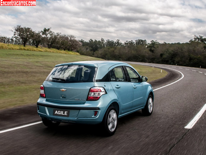 novo chevrolet agile 2014 traseira