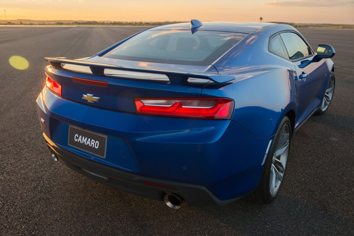 novo chevrolet camaro 2017 traseira