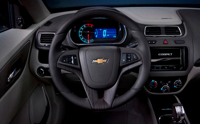 interior painel chevrolet cobalt 2012