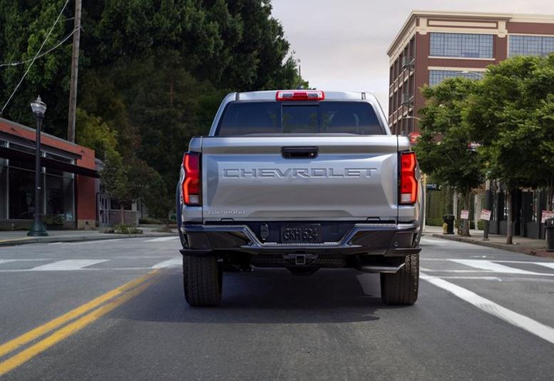 chevrolet colorado 2023 traseira