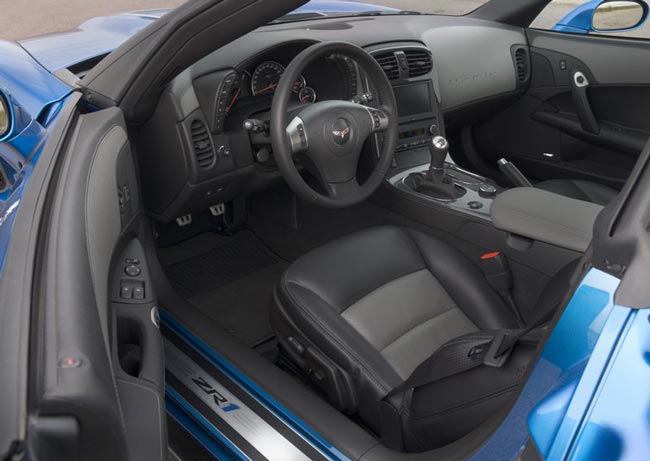 chevrolet corvettte zr1 interior painel