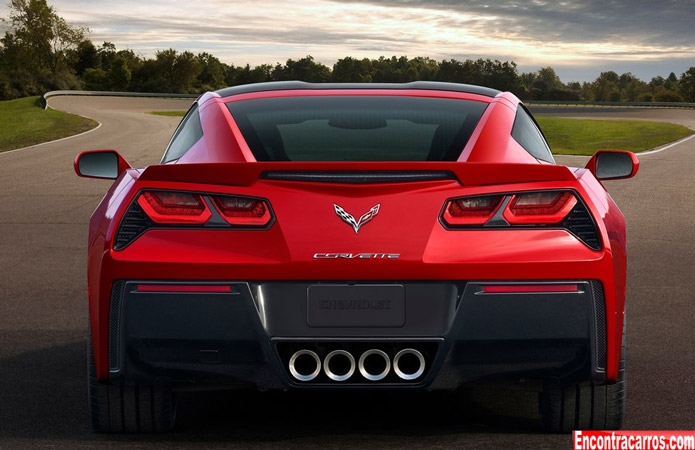 chevrolet corvette c7 stingray traseira