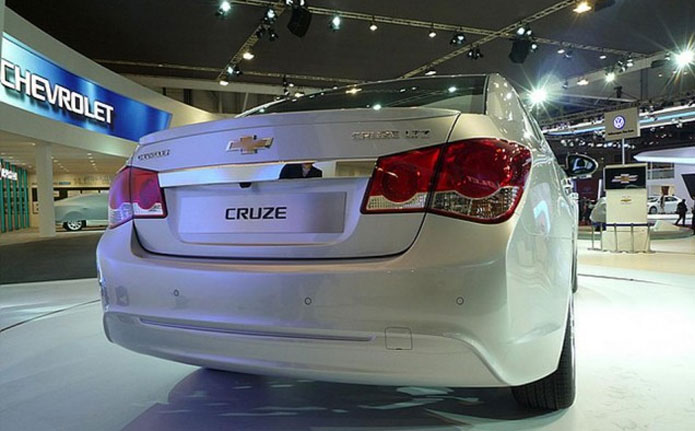 chevrolet cruze 2013 traseira