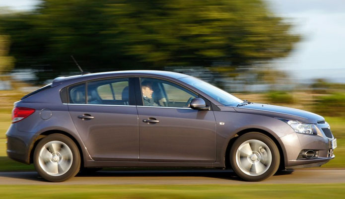 chevrolet cruze sport6 2012