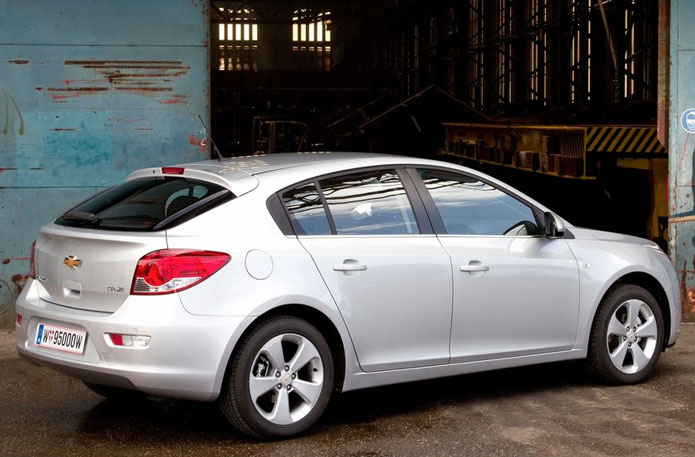 chevrolet cruze sport6 2013