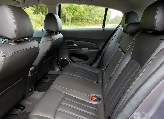 chevrolet cruze sport6 interior painel