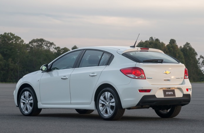 novo chevrolet cruze sport6 2015 traseira