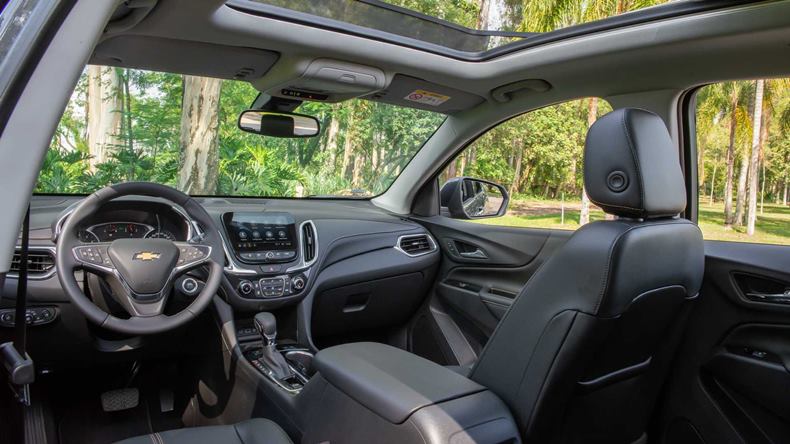 chevrolet equinox 2023 interior