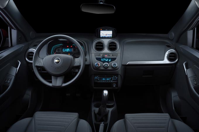 nova chevrolet montana interior painel