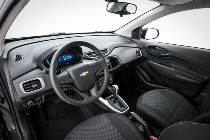 chevrolet onix advantage automatico 2018 interior