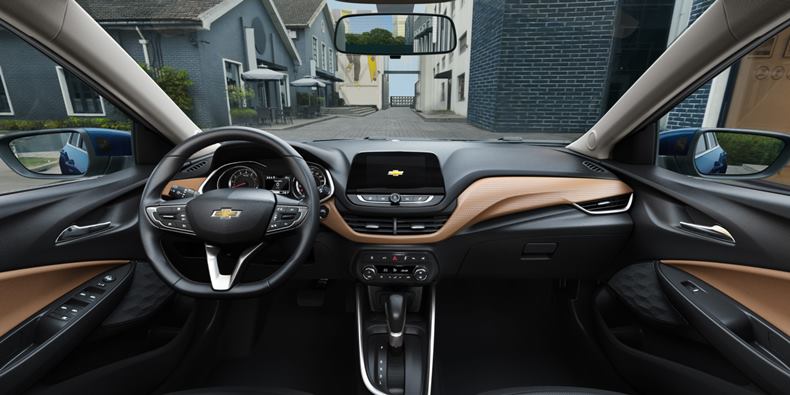 chevrolet onix plus premier 2023 interior 