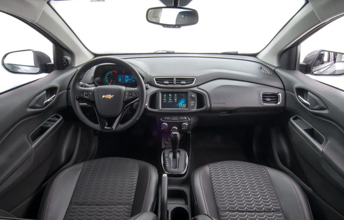 novo chevrolet onix interior 2017