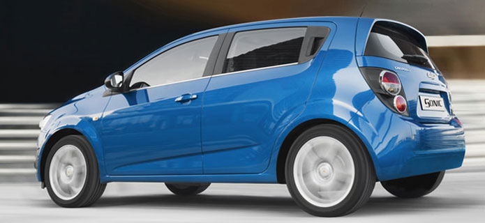 chevrolet sonic traseira