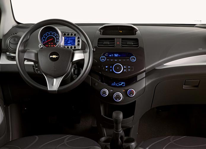 novo chevrolet spark 2011 interior painel