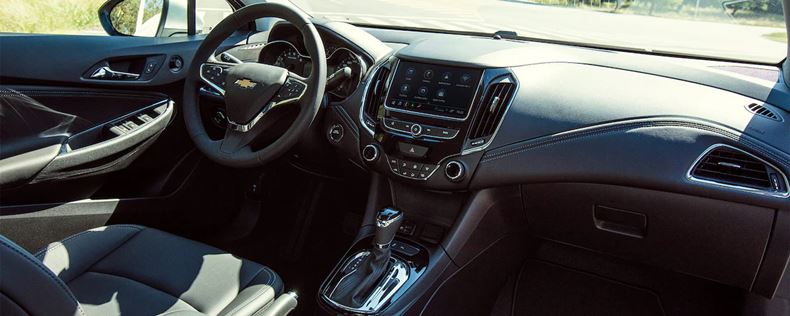 cruze 2022 interior painel